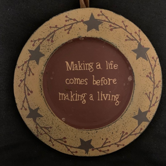 Farmhouse vibe decor - Picture 4 of 4